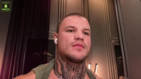 Snapshot of oliversport chatting on December 2024 01:35:01 PM OliverSport online show from December 2024 01:35:01 PM