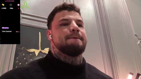 Snapshot of oliversport chatting on March 2026 11:10:01 AM OliverSport online show from March 2026 11:10:01 AM