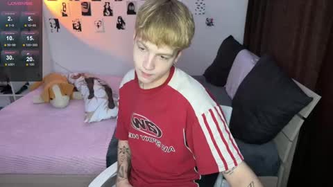 Snapshot of olivertasty chatting on September 2025 02:06:02 PM oliver online show from September 2025 02:06:02 PM