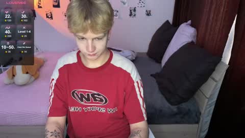 Snapshot of olivertasty chatting on September 2025 04:44:01 AM oliver online show from September 2025 04:44:01 AM