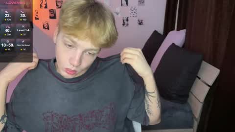 Snapshot of olivertasty chatting on September 2025 08:04:01 AM oliver online show from September 2025 08:04:01 AM