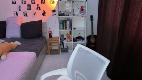 Snapshot of olivertasty chatting on September 2025 10:31:02 AM oliver online show from September 2025 10:31:02 AM