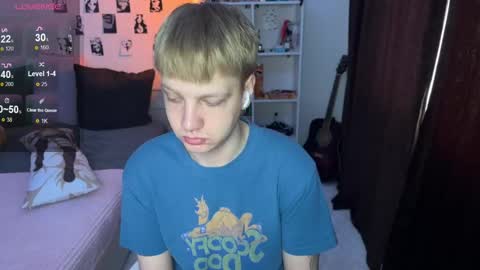 Snapshot of olivertasty chatting on October 2025 10:22:02 AM oliver online show from October 2025 10:22:02 AM