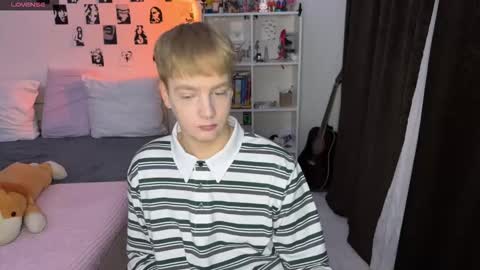 Snapshot of olivertasty chatting on October 2025 06:06:01 PM oliver online show from October 2025 06:06:01 PM