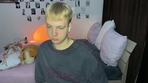 Snapshot of olivertasty chatting on October 2025 02:57:02 PM oliver online show from October 2025 02:57:02 PM