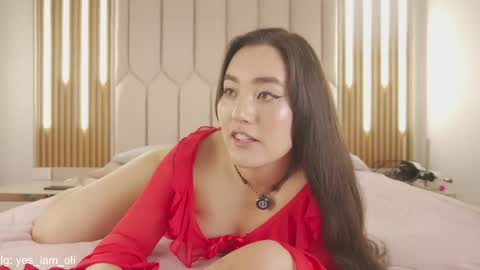 Snapshot of olivia22love chatting on May 2026 04:09:02 AM ..................................... 500 am- 1200 pm GMT-5 online show from May 2026 04:09:02 AM