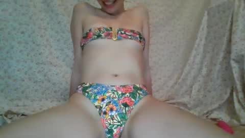 olivia2739 online show from May 2026 09:53:02 PM