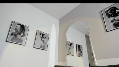 Olivia Collins online show from July 2026 11:49:01 AM