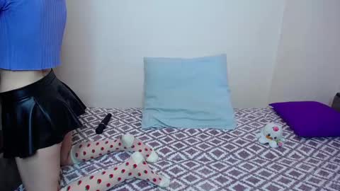 olivia_graceee online show from February 2025 11:09:02 AM