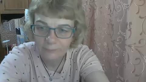 Snapshot of olivia_mia25 chatting on March 2026 05:52:01 PM Olivia Mia online show from March 2026 05:52:01 PM