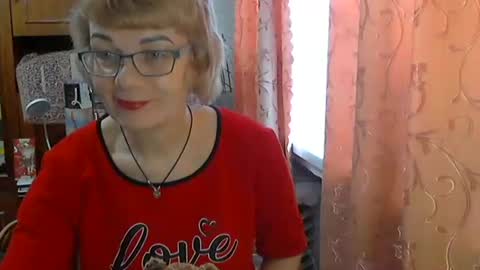 Snapshot of olivia_mia25 chatting on March 2026 06:03:02 AM Olivia Mia online show from March 2026 06:03:02 AM