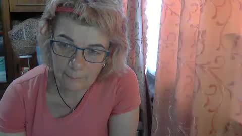 Olivia Mia online show from May 2026 09:17:02 AM