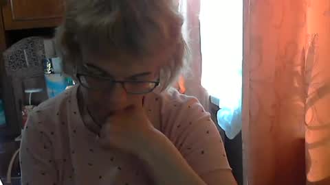Olivia Mia online show from June 2026 01:50:02 PM