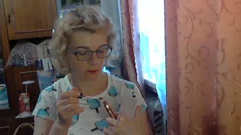 Olivia Mia online show from June 2026 07:43:01 AM