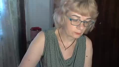 Olivia Mia online show from July 2026 12:55:01 PM