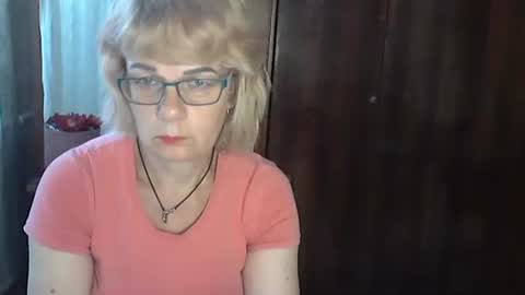 Olivia Mia online show from July 2026 01:24:02 PM