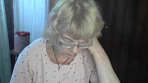 Olivia Mia online show from July 2026 11:50:02 AM