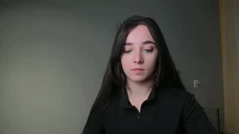 Olivia online show from February 2025 08:10:01 PM