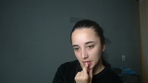 Olivia online show from October 2025 01:01:01 PM