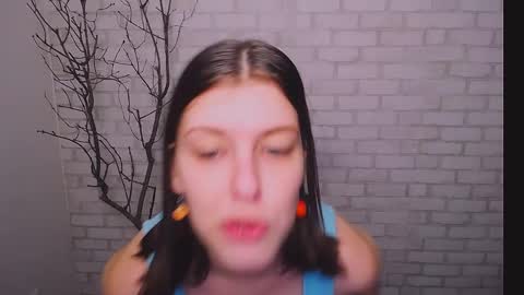 Snapshot of olivia_red_ chatting on January 2025 10:43:01 AM Olivia online show from January 2025 10:43:01 AM