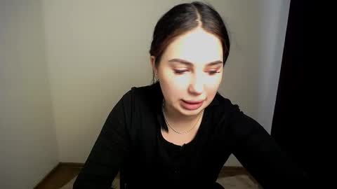 Olivia online show from November 2025 09:03:01 AM