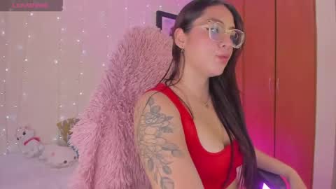olivia_s19 online show from April 2026 01:00:02 AM
