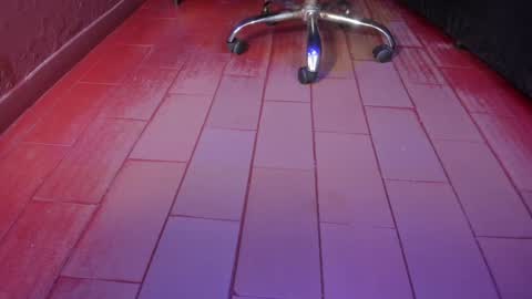   online show from December 2024 12:55:02 PM