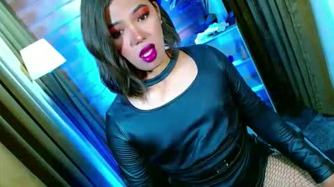 Miss OLIVIA online show from May 2026 06:43:02 AM