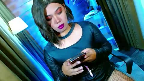 Miss OLIVIA online show from May 2026 10:36:01 AM