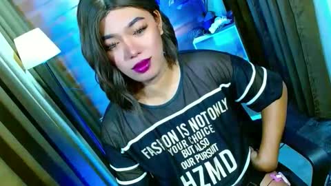 Miss OLIVIA online show from May 2026 06:33:02 AM