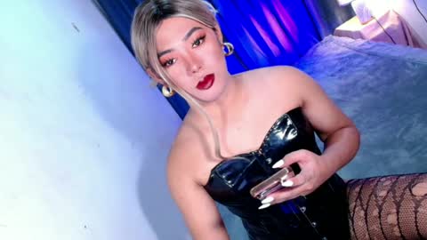 Miss OLIVIA online show from July 2026 03:23:01 AM