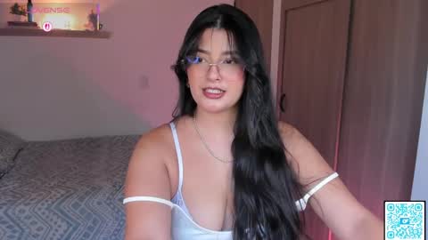 Snapshot of olivia_wiston chatting on October 2025 09:55:01 PM Olivia 40 off online show from October 2025 09:55:01 PM