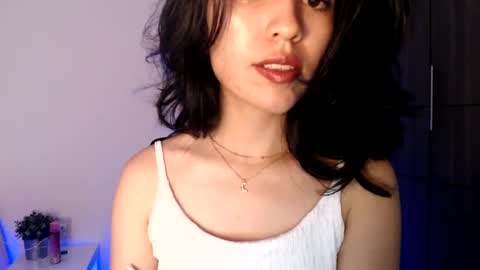 oliviaaa__ online show from February 2025 09:42:01 PM