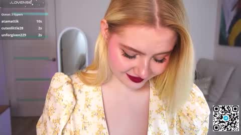 Snapshot of oliviabr0wn chatting on September 2025 02:11:02 AM Olivia online show from September 2025 02:11:02 AM