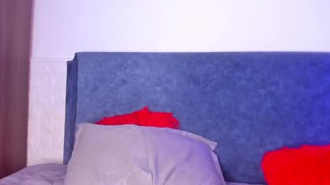 OLIVIA online show from December 2024 01:07:01 AM