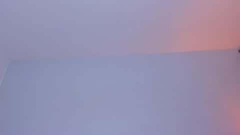 OLIVIA online show from December 2025 11:00:02 PM