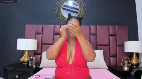 Snapshot of oliviaburningmilf chatting on April 2026 07:58:01 PM Olivia Burning online show from April 2026 07:58:01 PM