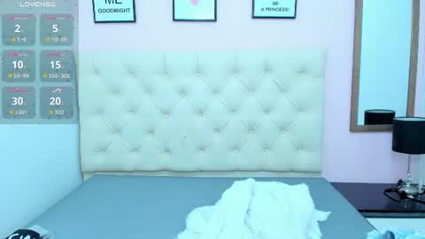 Olivia Burning online show from July 2026 07:41:01 PM