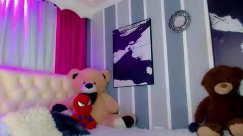 oliviahot01 online show from February 2026 01:24:01 AM