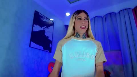 oliviahot01 online show from May 2026 01:57:02 AM