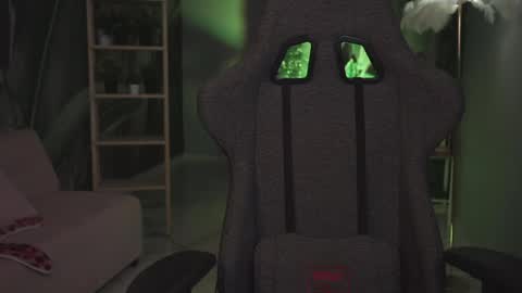 Liv online show from April 2026 01:22:02 AM