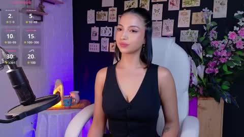 Olivia Mcneill  online show from January 2025 12:29:01 PM