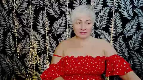 Kelly online show from December 2025 12:00:02 PM