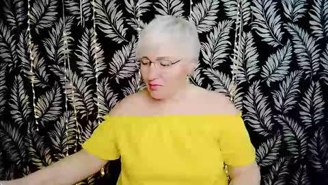 Kelly online show from May 2026 10:44:01 AM