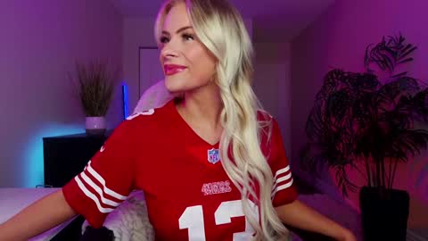 Snapshot of oliviaowens chatting on February 2025 11:45:01 PM Olivia Owens online show from February 2025 11:45:01 PM