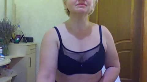 oliviaparadise online show from December 2024 09:43:02 AM