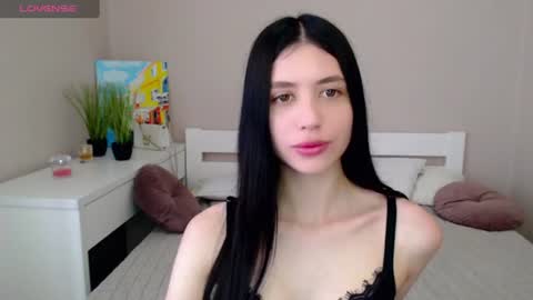 oliviarichi online show from June 2026 07:02:01 AM
