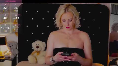 Snapshot of oliviashaw22 chatting on January 2026 09:53:02 PM Olivia online show from January 2026 09:53:02 PM