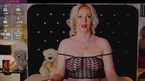 Snapshot of oliviashaw22 chatting on February 2026 09:19:01 PM Olivia online show from February 2026 09:19:01 PM