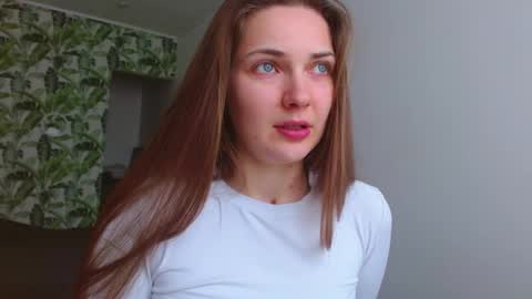 Olivia online show from April 2026 04:35:01 AM